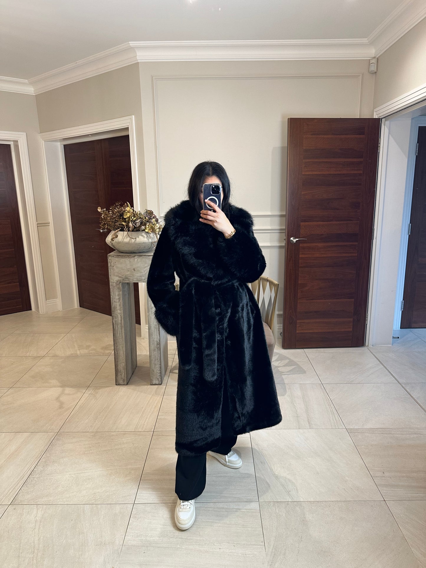 LONG BLACK FUR COAT