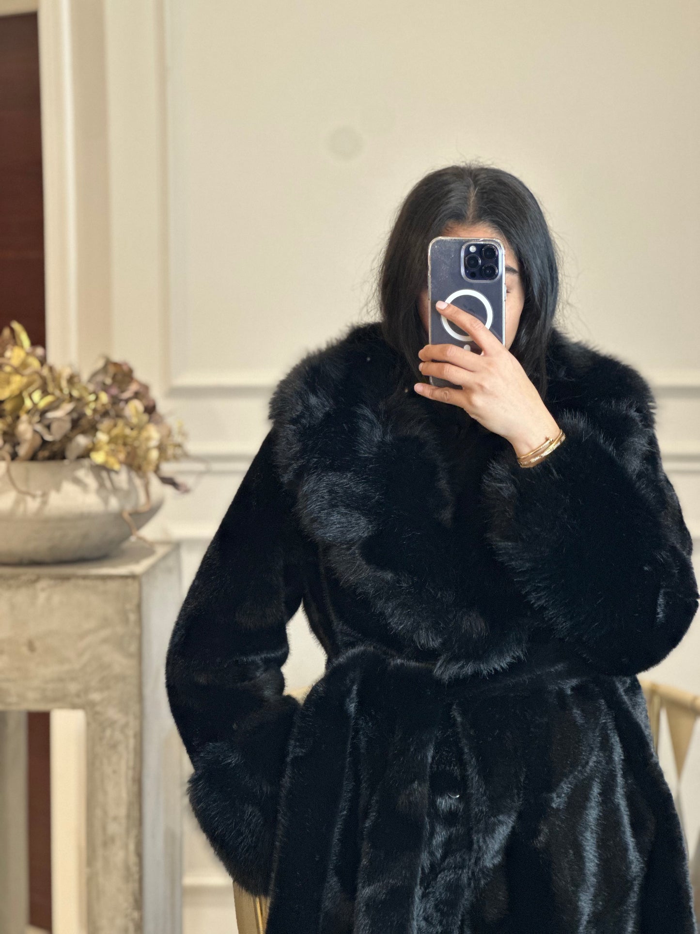 LONG BLACK FUR COAT