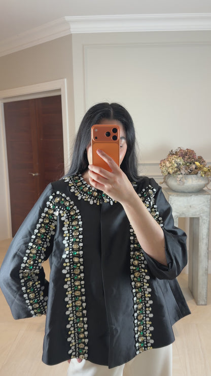 NINA - BLACK CROP